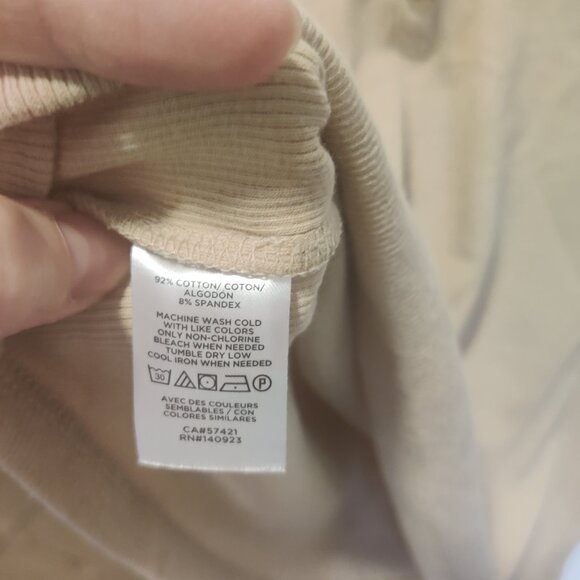 *LIKE NEW* LOFT Ribbed Cotton Flutter Sleeve V-Neck Henley Size Large - Picture 4 of 5